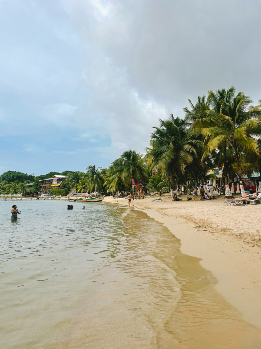 Caribbean Getaways | my favorite beaches on Roatan, Honduras ...